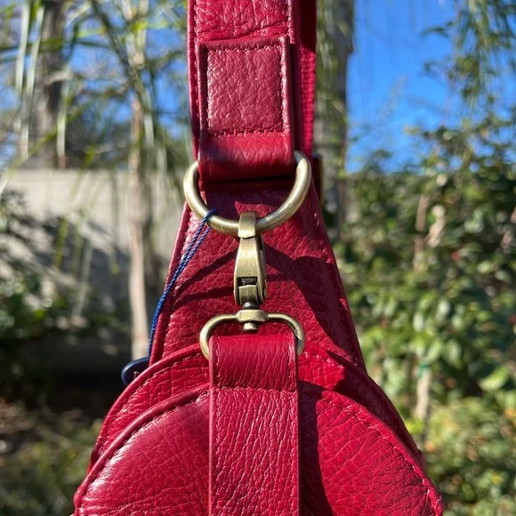 Amerileather Sling Purse - Picture 3 of 16